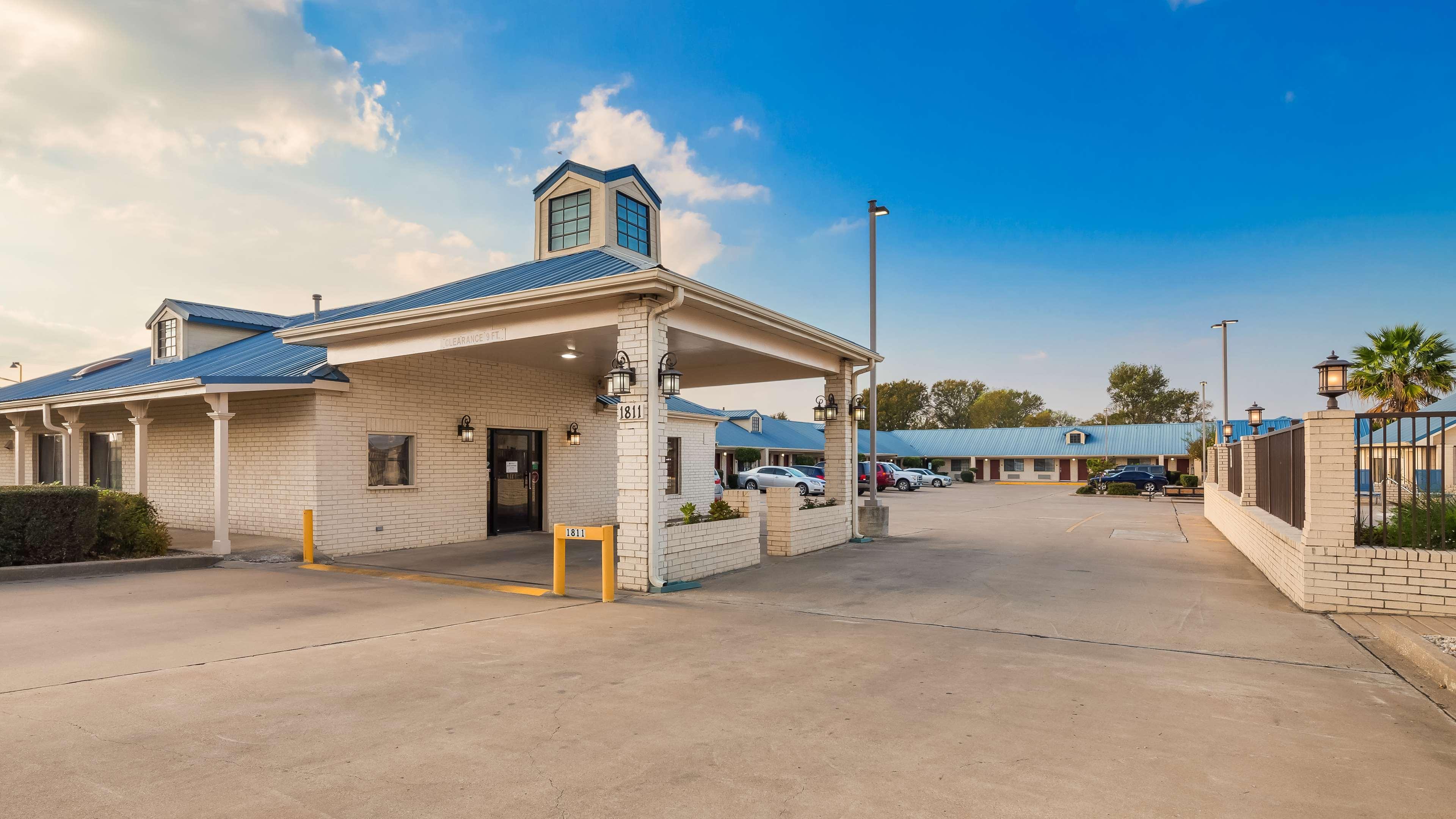 Best Western Regency Inn & Suites Gonzales Luaran gambar